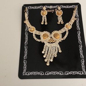 Fashion jewelry Neckless and Earrings set